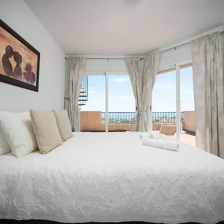 Apartment Penthouse Seaview - 3bed & 2bath