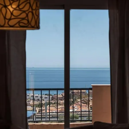 Penthouse Seaview - 3bed & 2bath