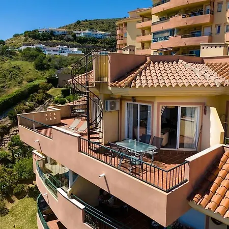 Penthouse Seaview - 3bed & 2bath